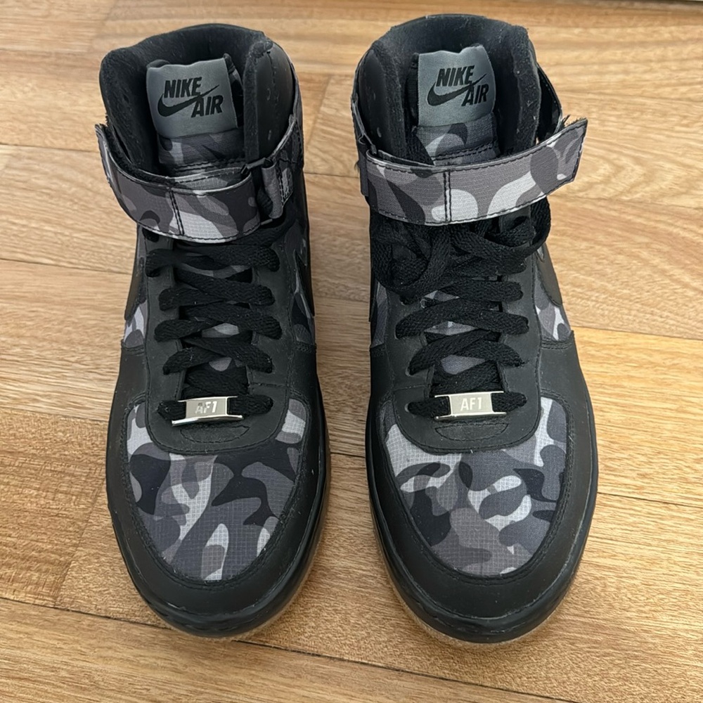 NIKE AF1